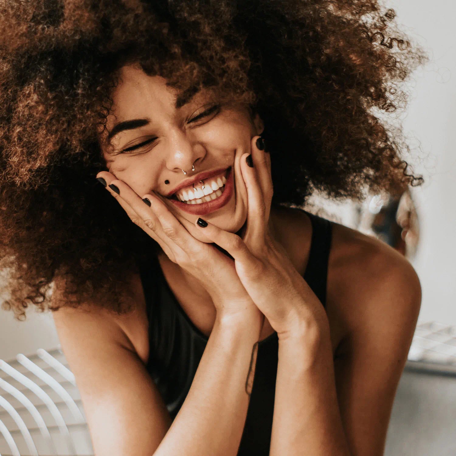 Calcium: Lachende Frau