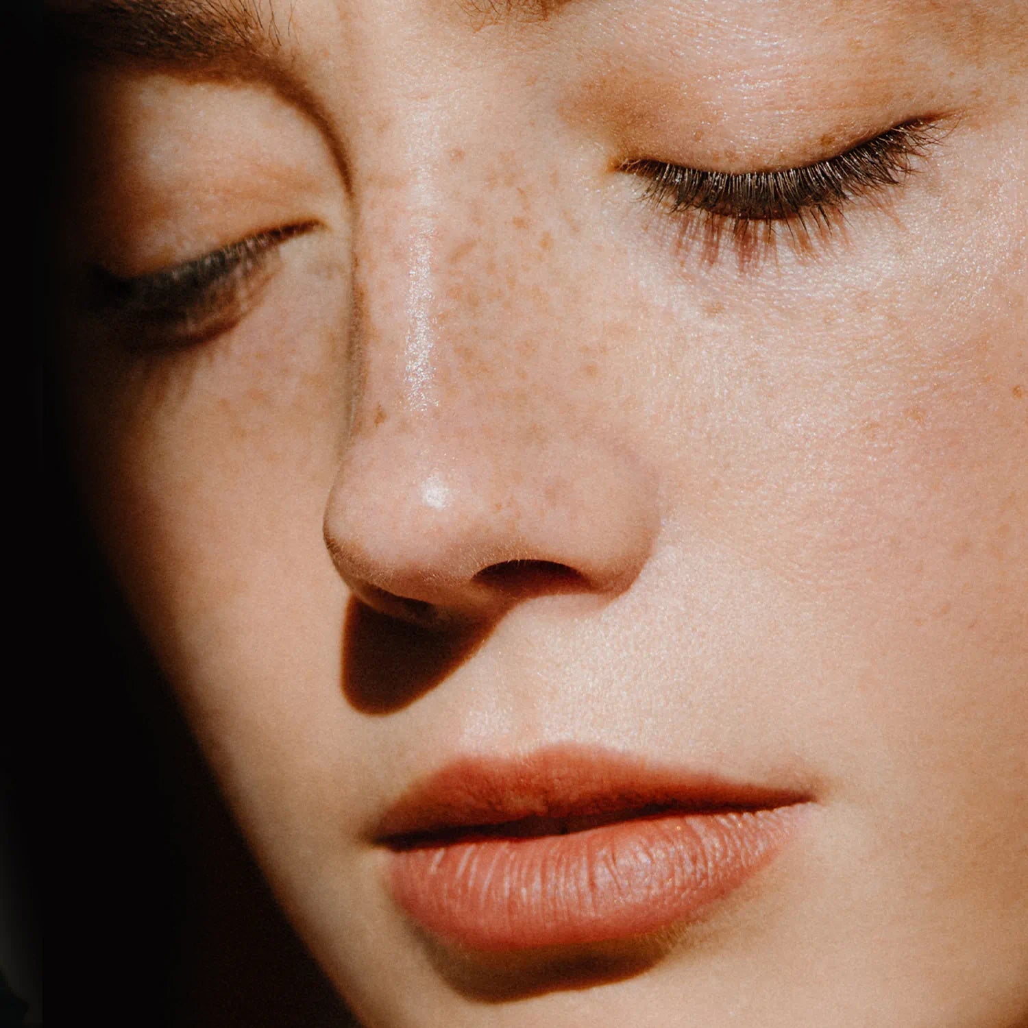 Hyaluron: Das kann der natürliche Feuchtigkeitsspender