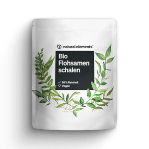 Ein weißer Beutel mit der Aufschrift "Bio Flohsamenschalen" von NATURAL ELEMENTS zeigt ein grünes Blattmuster und weist auf die 99%ige Reinheit, den veganen Charakter und den hohen Ballaststoffgehalt zur Unterstützung der Darmflora hin.