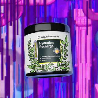 Ein Tiegel mit der Aufschrift "Hydration Recharge" von Natural Elements.