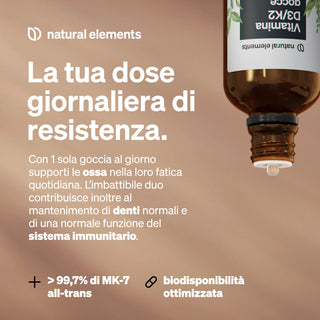 Una bottiglia di gocce di Vitamina D3/K2 rilascia una goccia. Il testo in italiano descrive i benefici quotidiani per ossa, denti e sistema immunitario. Le icone evidenziano il contenuto di MK-7 e la biodisponibilità ottimizzata.